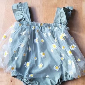 Daisy tutu onesie